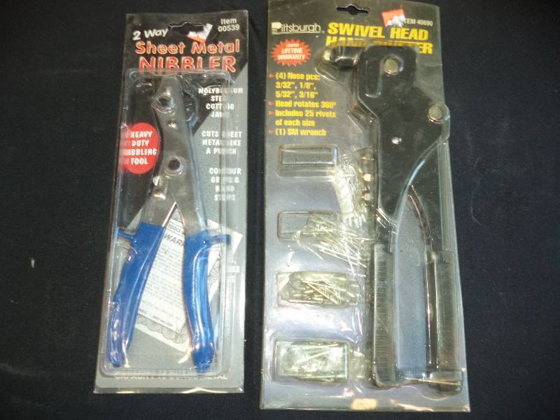 lot 1992 image: New Sheet Metal Hand Tools