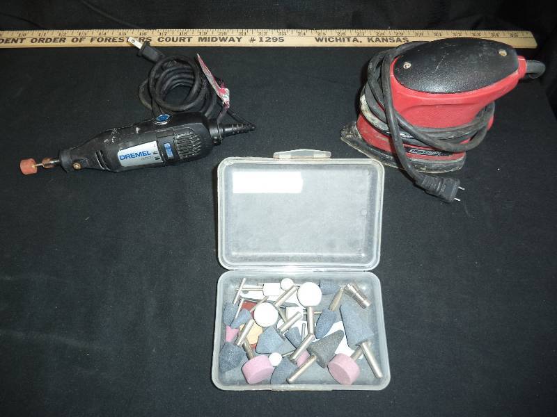 lot 1997 image: Dremel-Sander-And Accessories