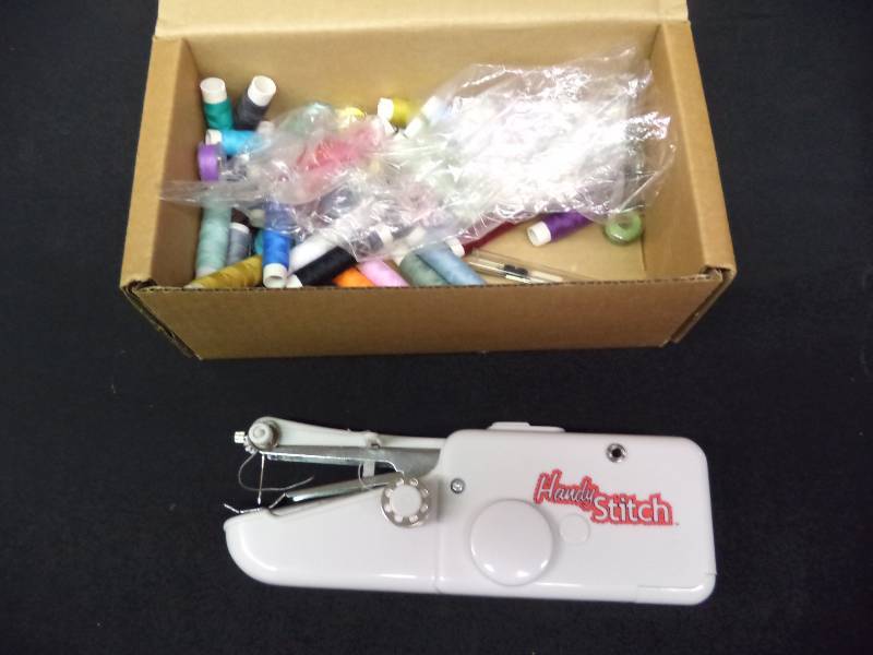 lot 2041 image: Sewing Lot- Thread and Handy Stitch Handheld