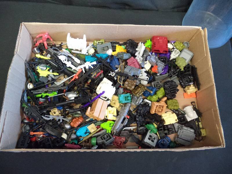 lot 2105 image: FlatJar of Plastic Toy Figurines and Other