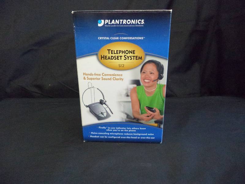 lot 2112 image: Plantronics Telephone headset System