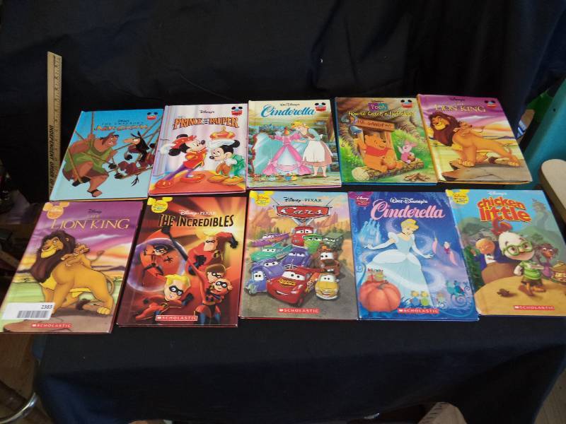 lot 2121 image: Disney Books-10