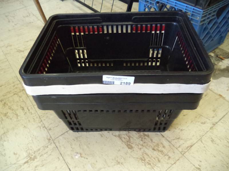 lot 2189 image: Carry baskets- Stackable -4