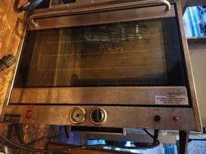lot 9210 image: Holman Commercial Convection Oven