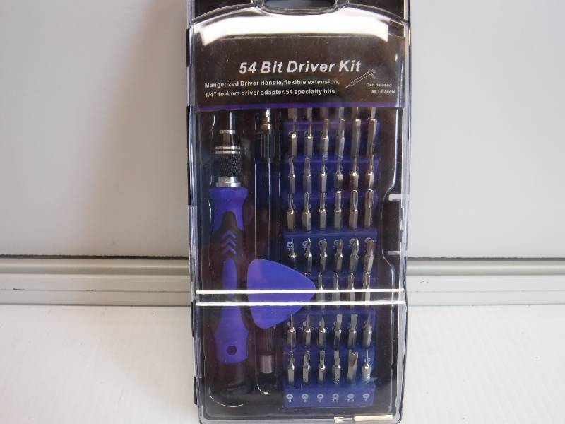lot 1027 image: tool kit