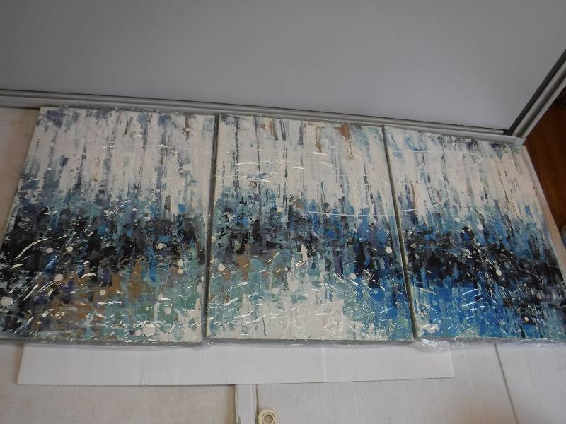 lot 1042 image: home decor