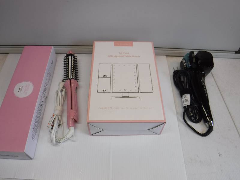 lot 1091 image: LED makeup mirror and more