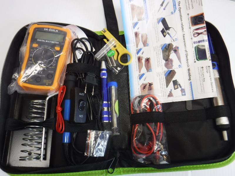 lot 1096 image: tool kit