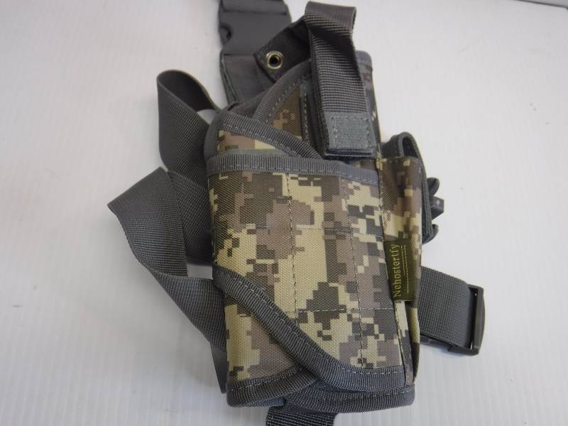 lot 1106 image: leg holster