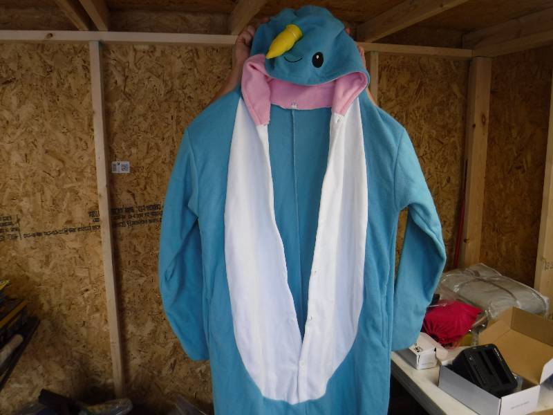 lot 1121 image: kids costume