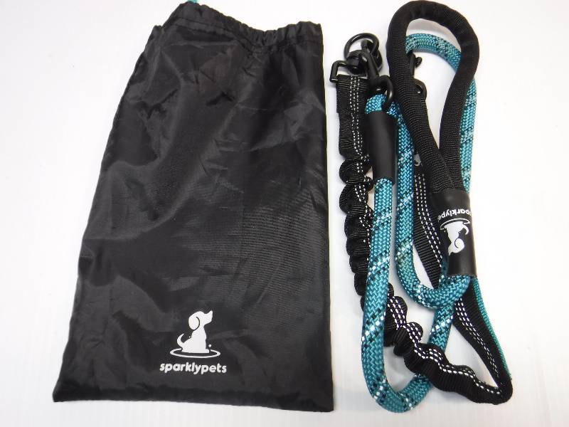 lot 1161 image: sparkleypets leash
