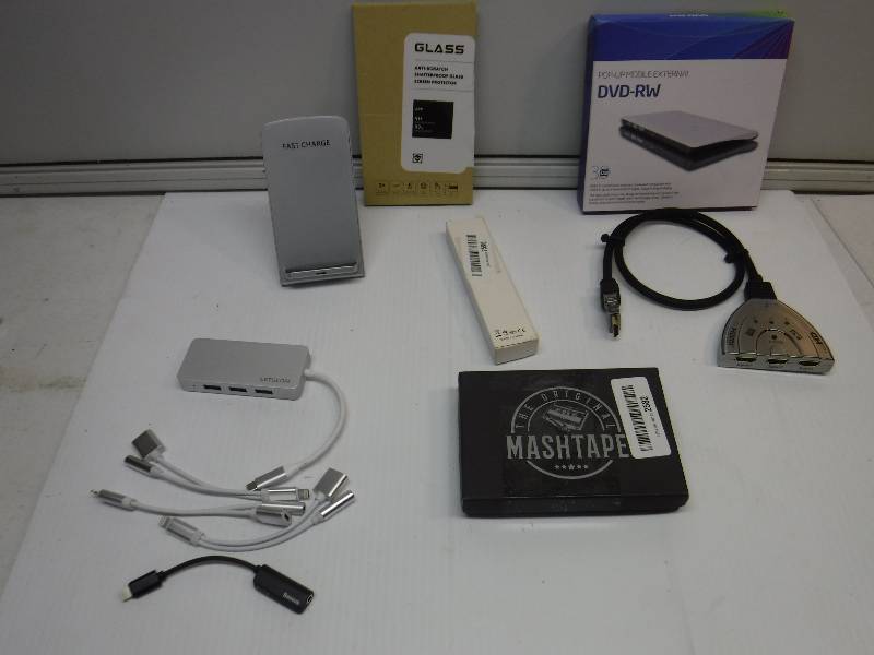 lot 1173 image: Tech Lot 2