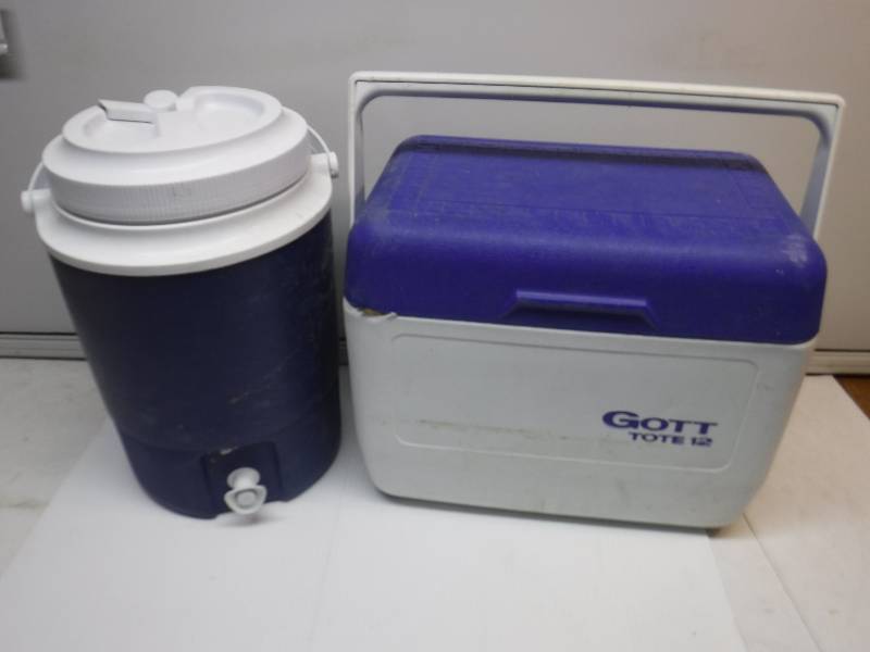 lot 1177 image: Coolers