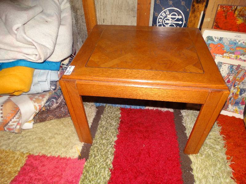 Wood Table Contents Not Included Derby Ks Estate Auction