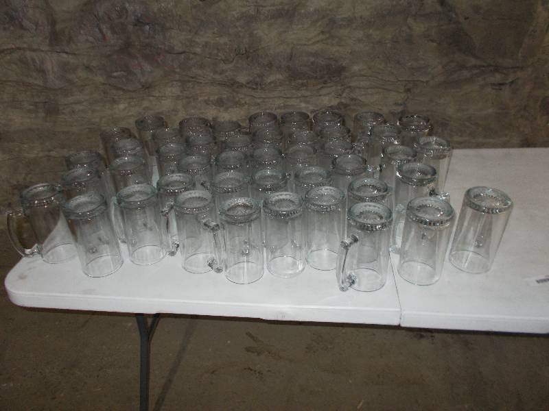 lot 7156 image: Large mugs