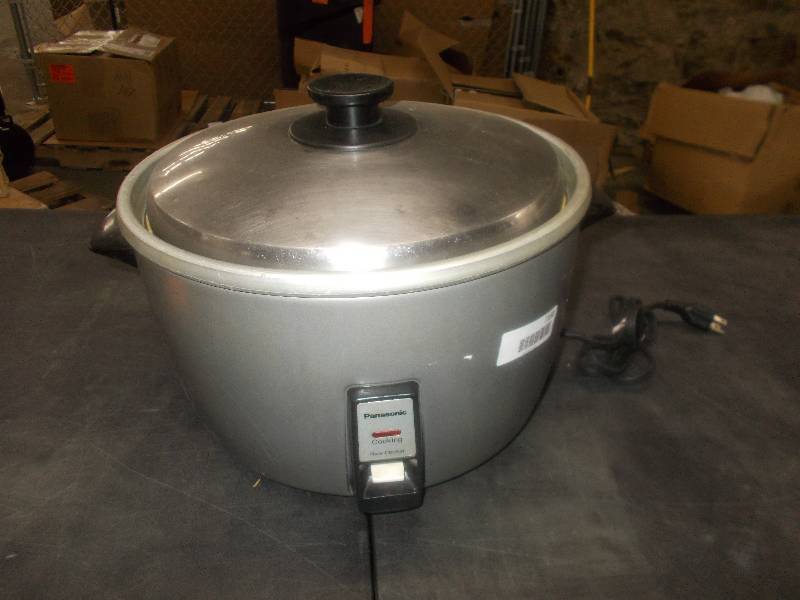 lot 7168 image: Rice cooker
