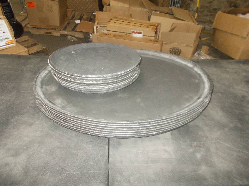 lot 7175 image: serving trays