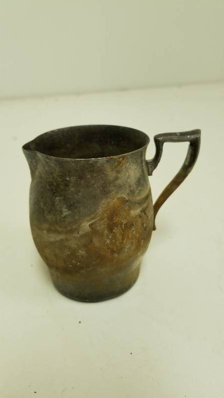 lot 1312 image: Old Metal Cup