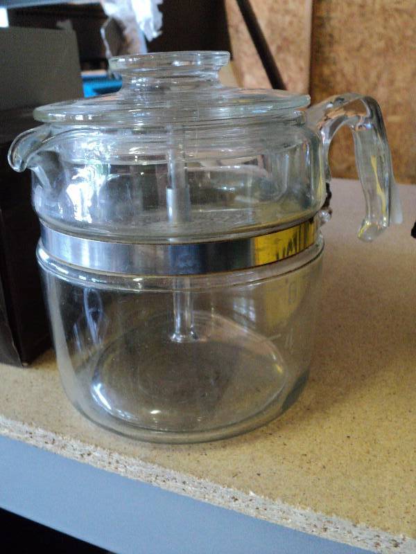 lot 1015 image: glass coffee pot, for stove top use