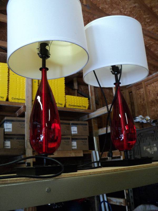 lot 1029 image: (2) CT lot red glass table lamps