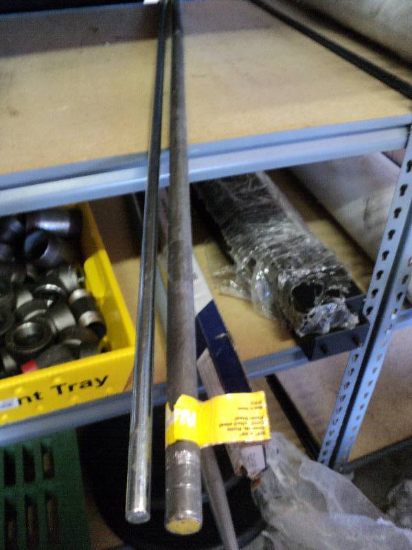 lot 1075 image: (2) CT lot steel bar stock