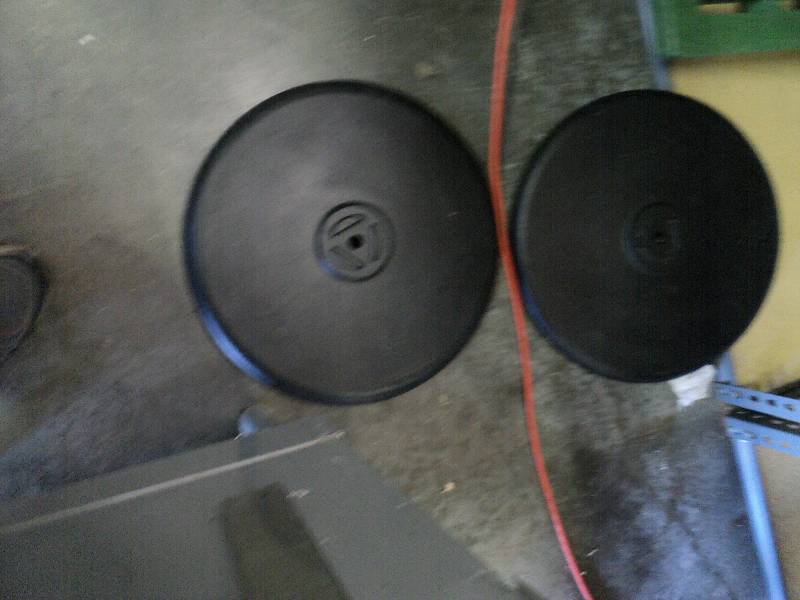 lot 1083 image: (1) pair metal bases