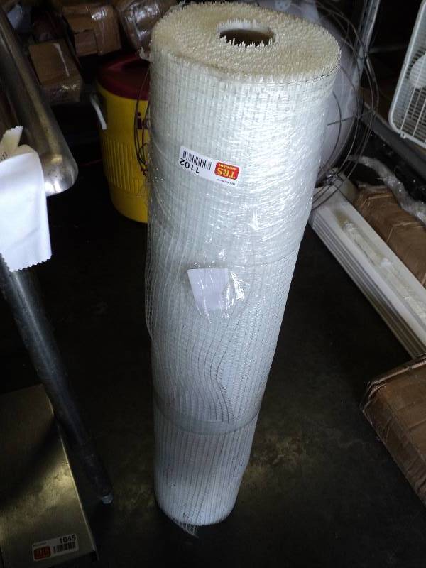 lot 1103 image: (1) roll fiberglass grid
