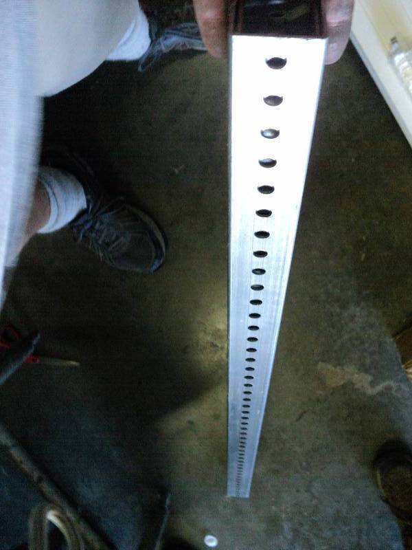 lot 1132 image: adjustable steel sign post