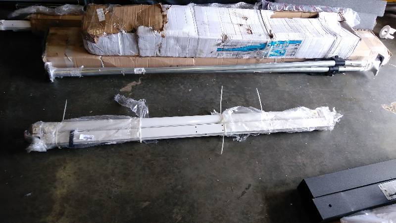lot 5134 image: projector screen,  untested,  no box