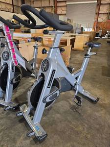 lot 7123 image: Matrix Tomahawk Indoor Cycle Spinning Bike