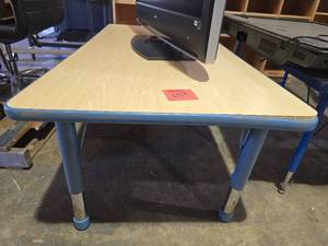 lot 47159 image: Childrens Adjustable Workstation Table with Blue Metal Frame
