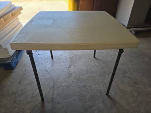 lot 47166 image: Lifetime 36-inch Square Folding Table
