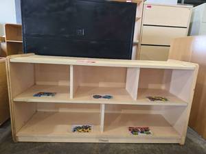 lot 47186 image: Educational Wooden Storage Shelf Unit