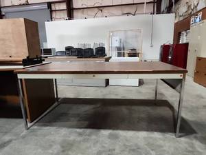 lot 47219 image: Metal Frame Office Desk with Wood Top and Drawers