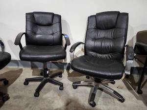 lot 47236 image: (2) Black Leather Executive Office Chair with Arms