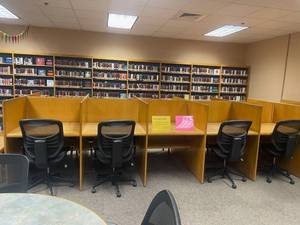 lot 47241 image: 4 Sections, 1 Sided. Library Study Carrels with Mesh Office Chairs