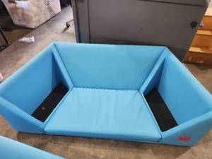 lot 47323 image: Light Blue Vinyl Modular Seating Unit