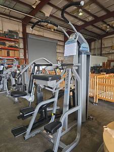 lot 7125 image: Nautilus Commercial Gym Equipment Package - Multiple Stations