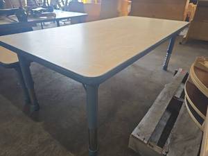 lot 47361 image: Commercial Childrens Adjustable Table with Blue Metal Base