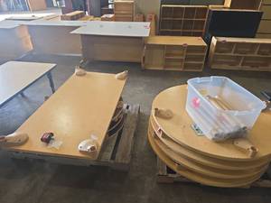 lot 47365 image: Industrial Ceramic Kiln Posts and Shelves Set