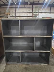 lot 47373 image: Metal Storage Bookshelf with 6 Compartments