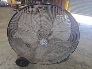 lot 47395 image: 36-inch Industrial Floor Fan with Wheels