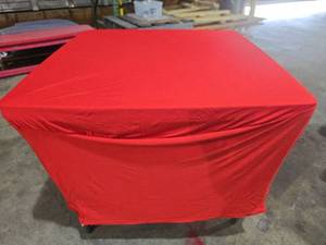 lot 47512 image: (24) Red Spandex Stretch Round Table Covers - Event Decor