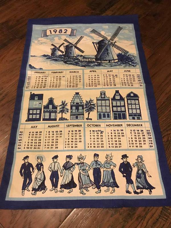 lot 179 image: 1982 Vintage Linen Towel Calendar Dutch Blue and White Print