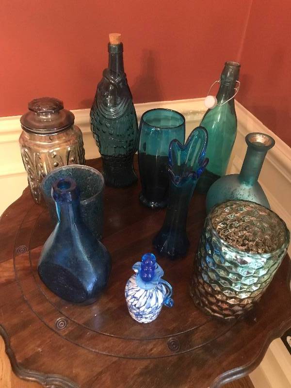 lot 226 image: Set of turquoiseaquablue glass bottles and vases