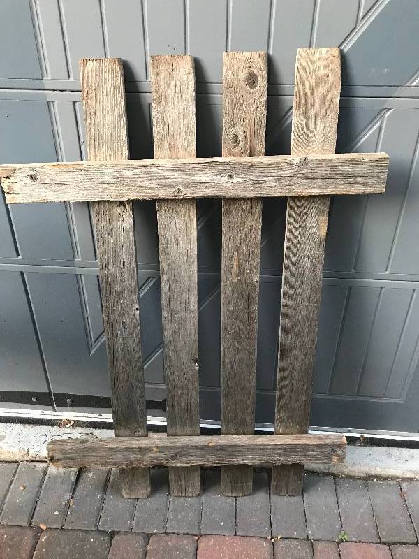 lot 257 image: 4 board Fence Panel for Garden or upcycle project 48 Height