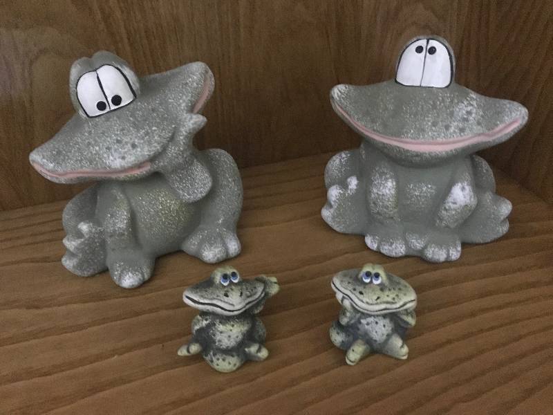 lot 265 image: Set of Garden Cartoon Frog Figures
