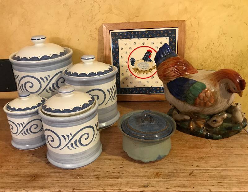 lot 273 image: Cannisters and Kitchen Dcor (ceramic Hen and Chicks, ceramic trivet and crock butter dish)