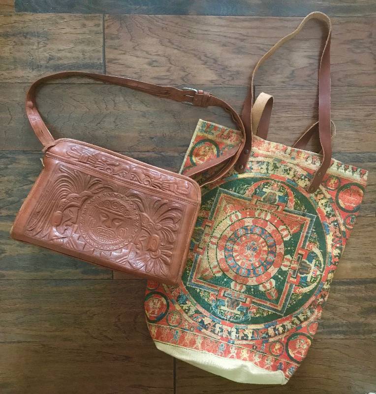 lot 288 image: Mayan tote and bag