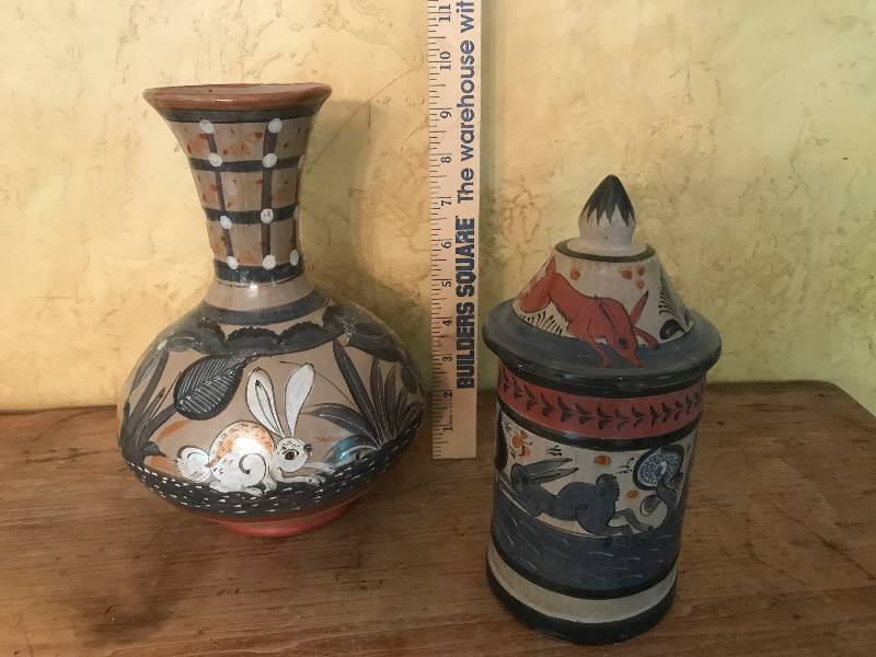 lot 1051 image: Mexican Painted Vases with folklore rabbit scene